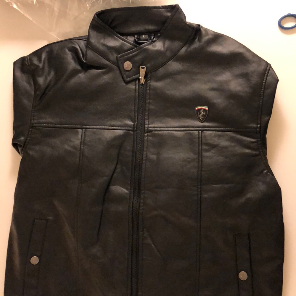Italian Leather Brand BV cloting